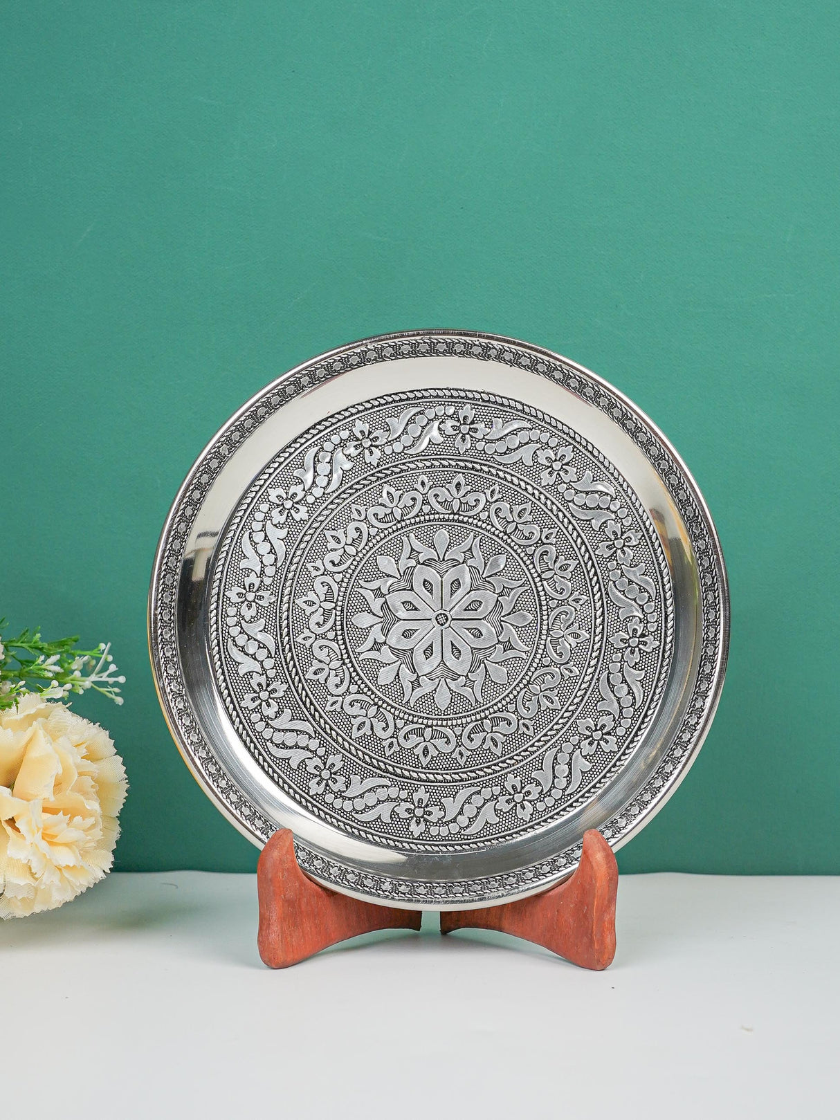 Oxidised Round Plate - 8 inch - WBG0719