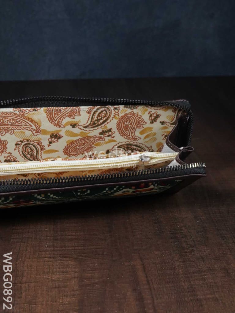 Assorted Printed Fabric Clutch - Wbg0892 Clutches & Purses