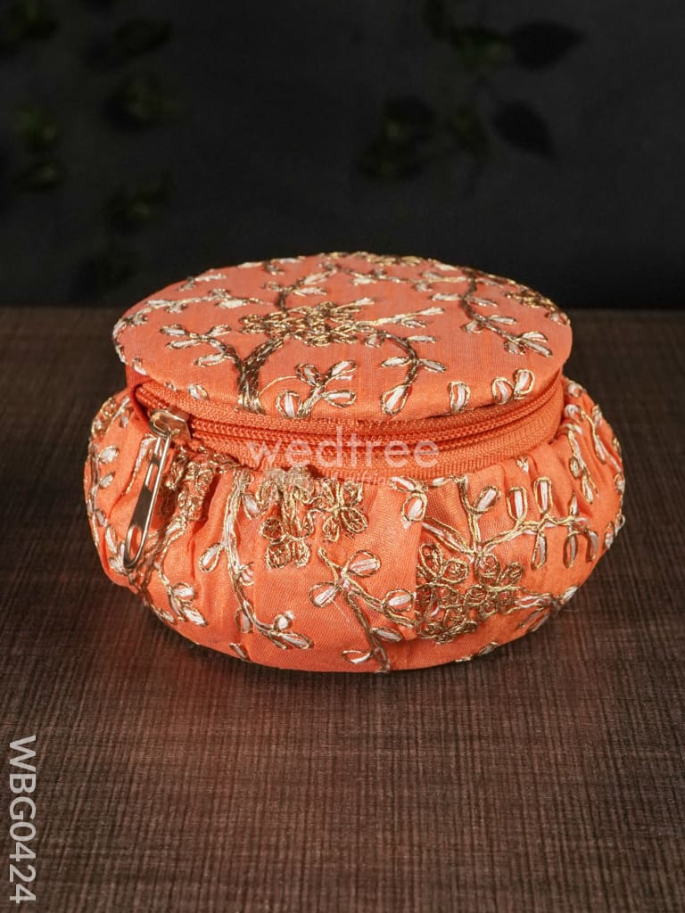 Bangle Box With Floral Embroidery (Big)- Wbg0424 Jewelry Holders