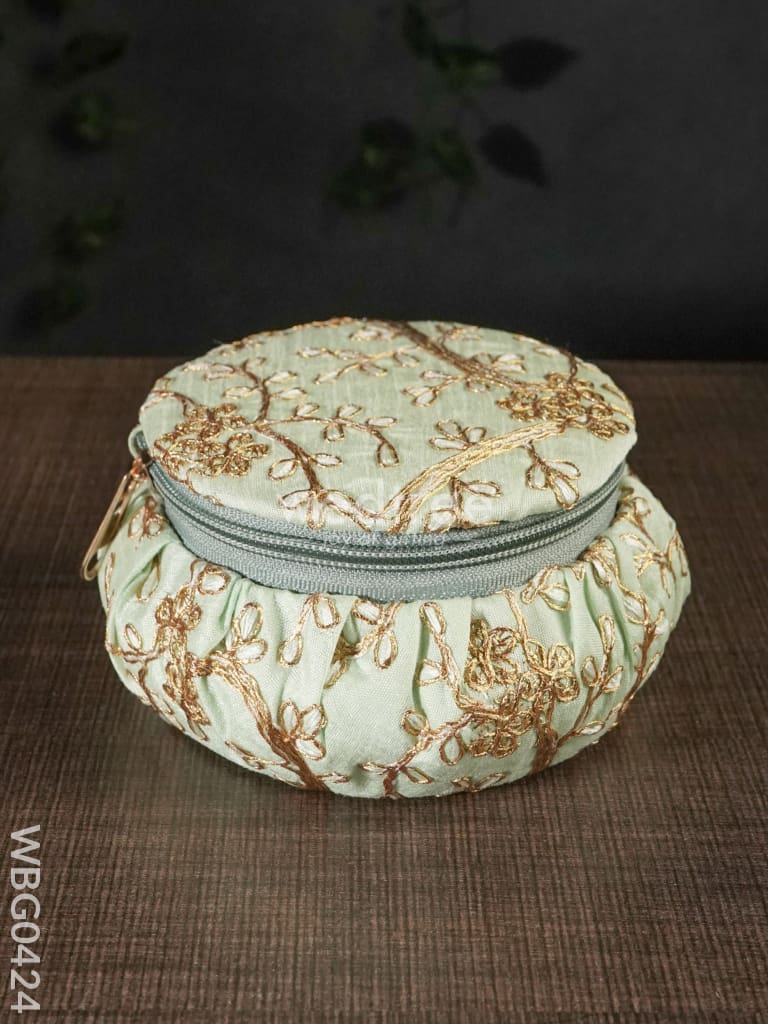 Bangle Box With Floral Embroidery (Big)- Wbg0424 Jewelry Holders