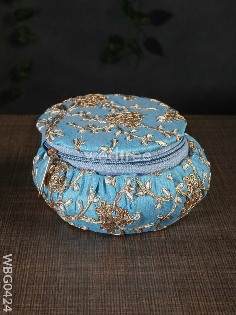 Bangle Box With Floral Embroidery (Big)- Wbg0424 Jewelry Holders