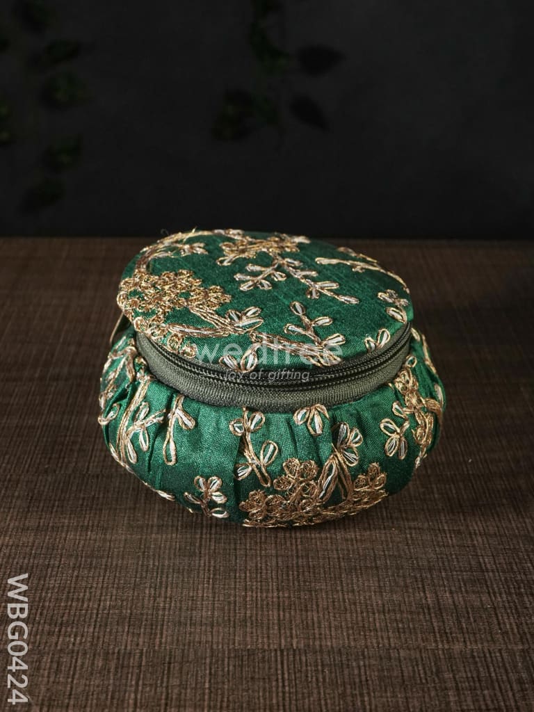 Bangle Box With Floral Embroidery (Big)- Wbg0424 Jewelry Holders