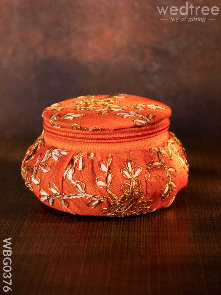 Bangle Box With Floral Embroidery (Small)- Wbg0376 Jewellery Holders