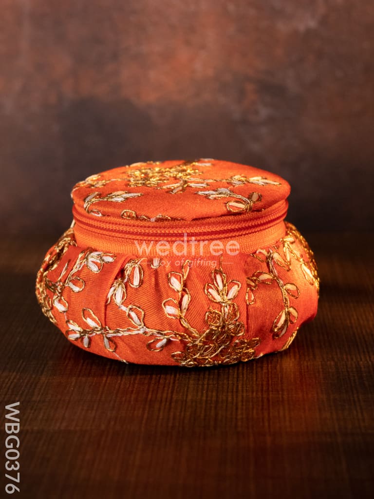 Bangle Box With Floral Embroidery (Small)- Wbg0376 Jewellery Holders