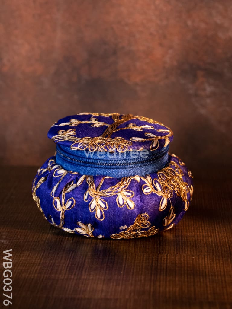 Bangle Box With Floral Embroidery (Small)- Wbg0376 Jewellery Holders