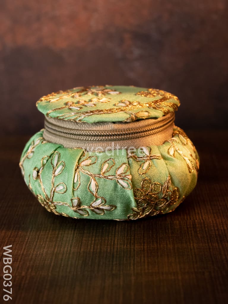 Bangle Box With Floral Embroidery (Small)- Wbg0376 Jewellery Holders