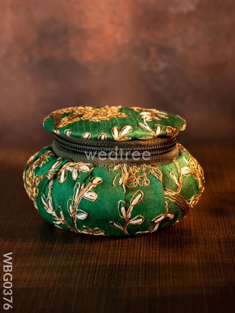 Bangle Box With Floral Embroidery (Small)- Wbg0376 Jewellery Holders