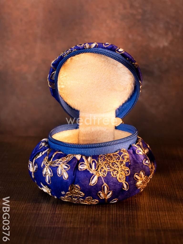 Bangle Box With Floral Embroidery (Small)- Wbg0376 Jewellery Holders