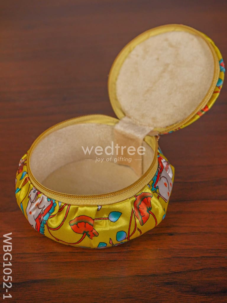 Bangle Box With Pichwai Design - Wbg1052 Jewellery Holders