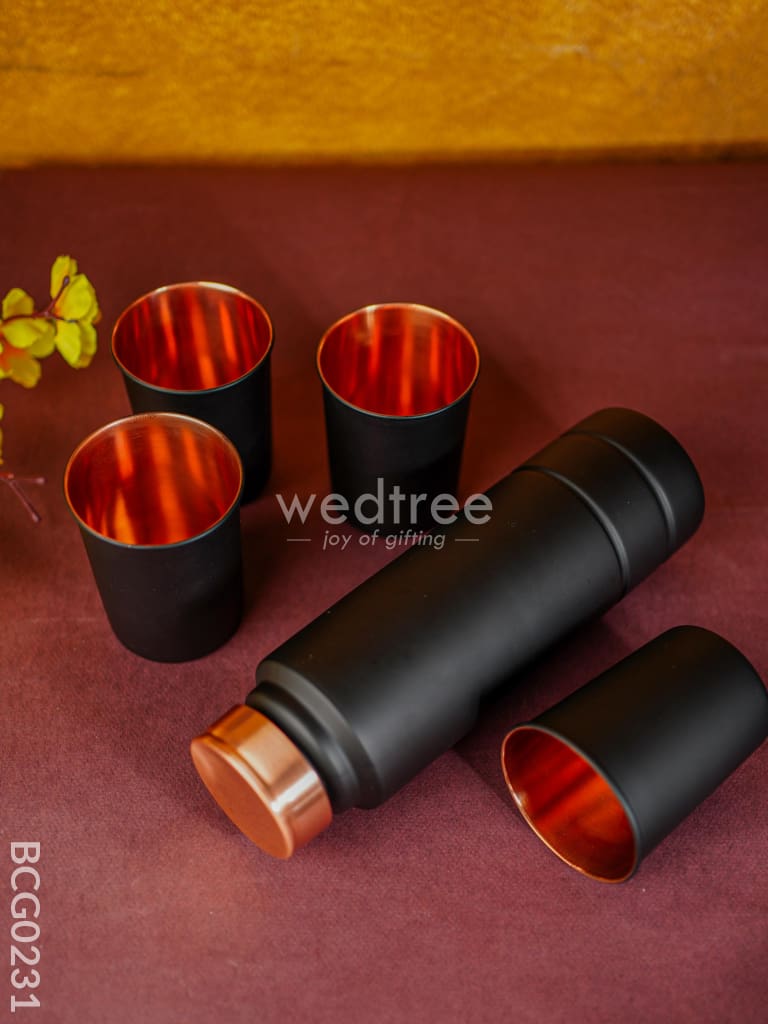 Bottle With 4 Glass Set - Black Bcg0231 Bottles & Mugs