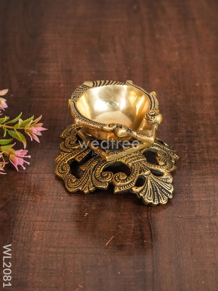 Brass Designer Diya - Wl2081