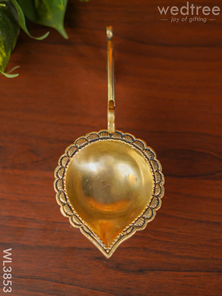 Brass Diya With Handle - Wl3853