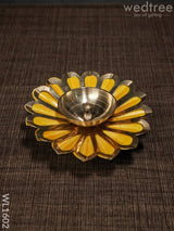 Brass Flower Shaped Diya - Wl1602