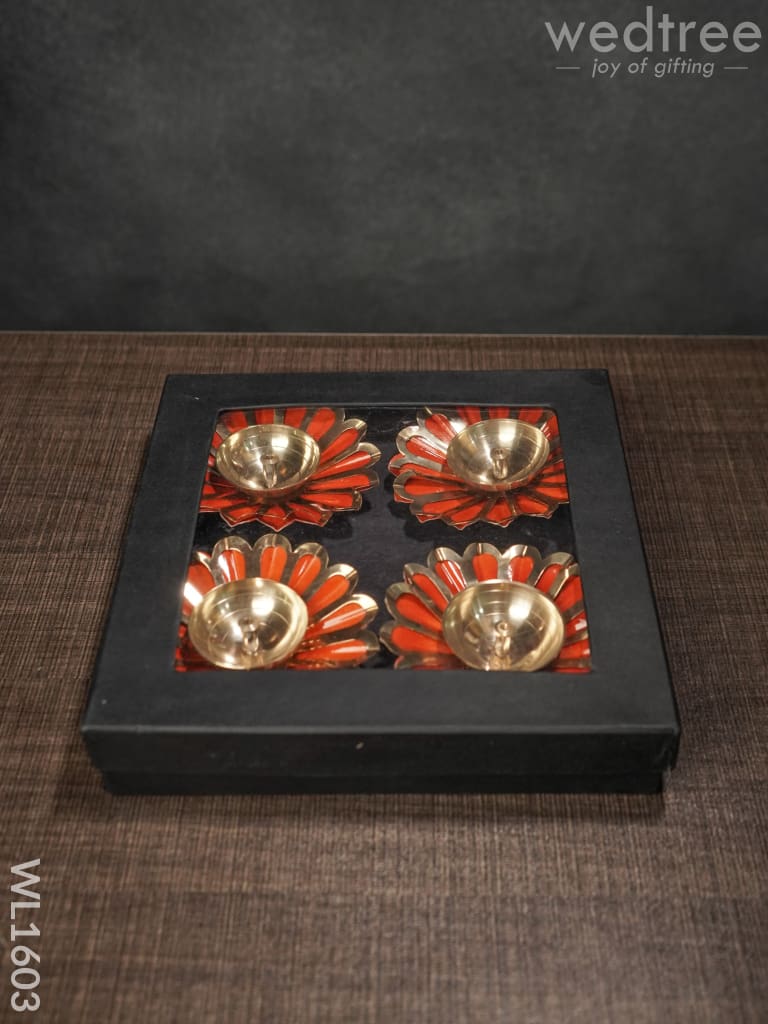 Brass Flower Shaped Diya - Wl1603