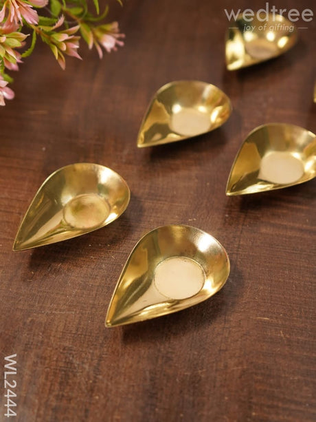 Brass Kuber Diya ( Set Of 6 ) - Wl2444