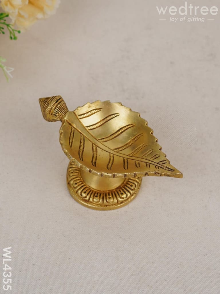 Brass Leaf Diya With Stand - Wl4355