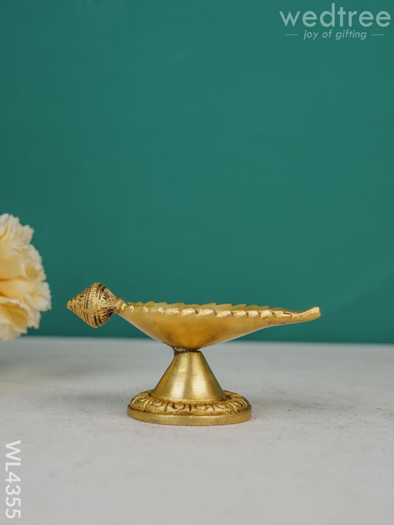 Brass Leaf Diya With Stand - Wl4355