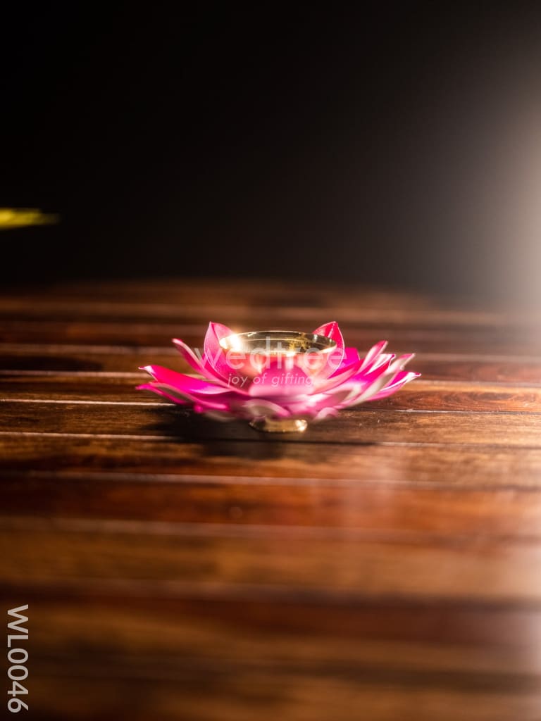 Lotus Shaped Diya - Wl0046 Brass