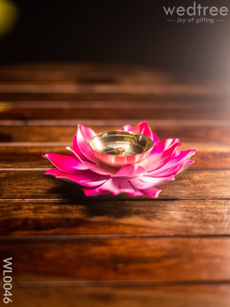 Lotus Shaped Diya - Wl0046 Brass