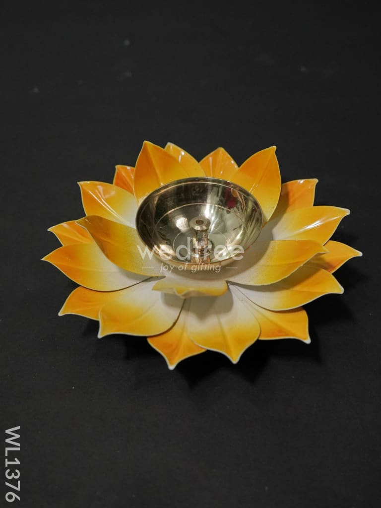 Brass Lotus Shaped Diya - Wl1376