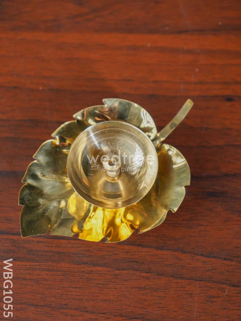 Brass Pipal Leaf Shape Diya - Wbg1055 Diyas