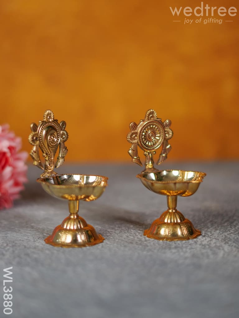 Brass Shank & Chakra Diya - 4.5 Inch Wl3880