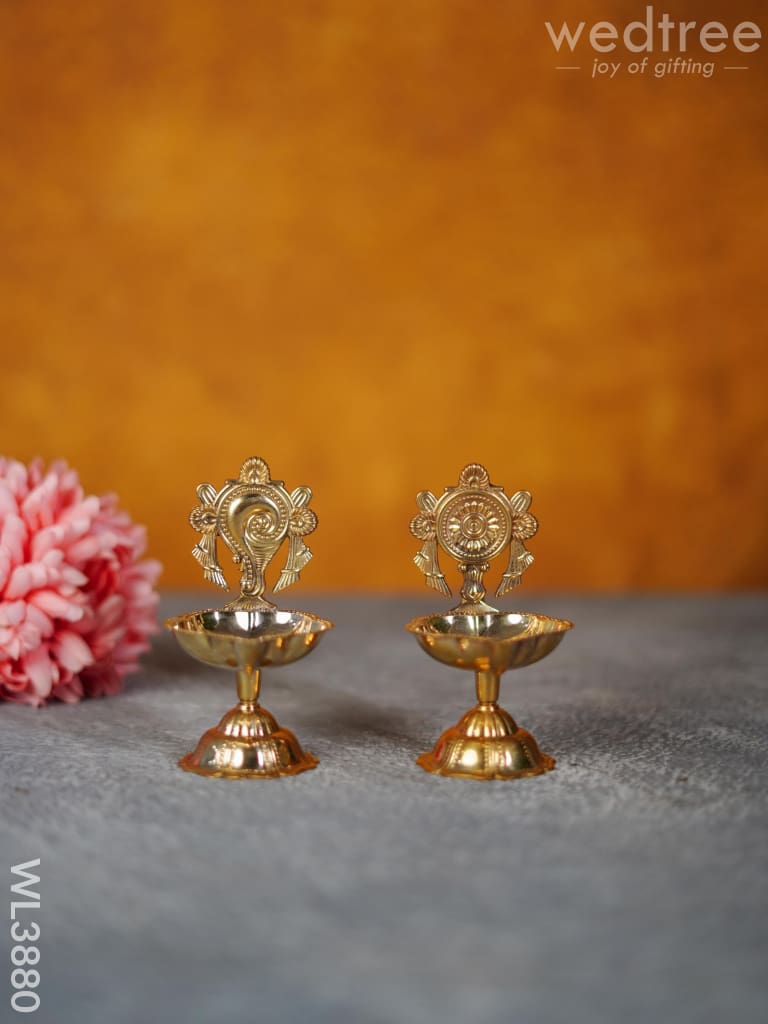 Brass Shank & Chakra Diya - 4.5 Inch Wl3880