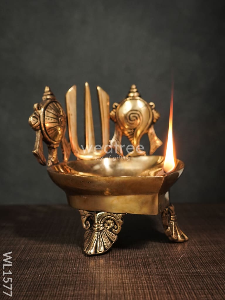 Brass Shank-Chakra-Nama Diya - Wl1577