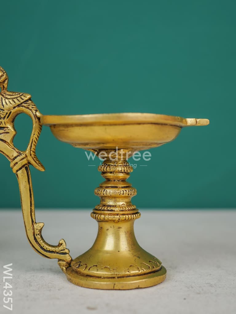 Brass Single Face Round Diya With Handle - Wl4357