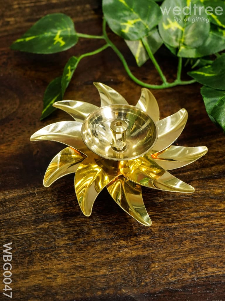 Brass Sun Shaped Diya - Wbg0047 Diyas