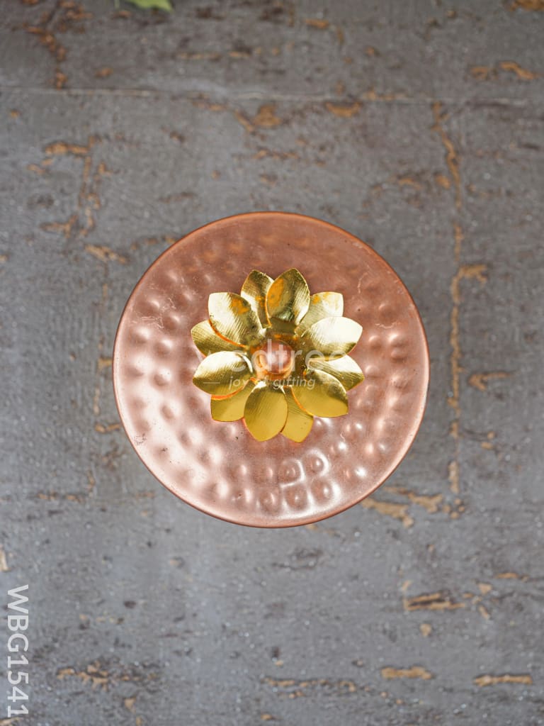 Copper Dry Fruit Box With Floral Lid - Wbg1541 Rg