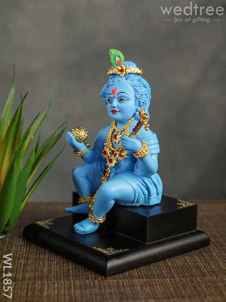 Cute Baby Krishna With Laddu - Wl1857 Home Decors