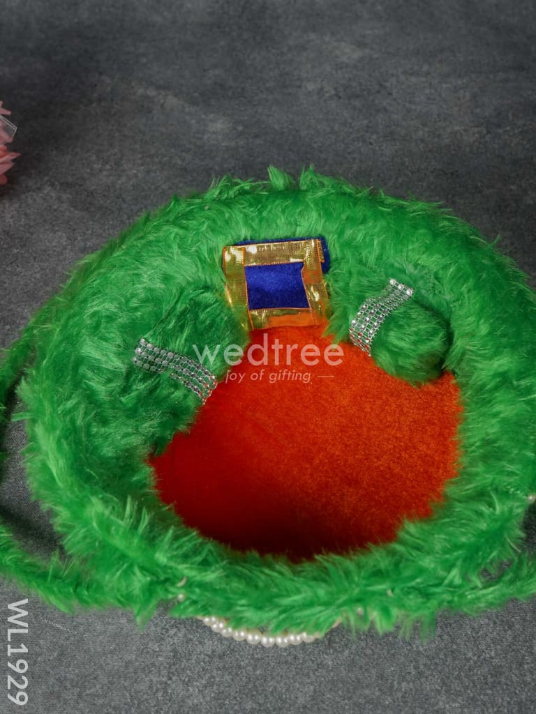 Laddu Gopal Basket - Wl1929 Combos & Hampers