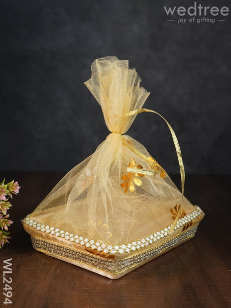 Decorative Tissue Basket ( Tokri ) - Small Wl2494 Wedding Essentials