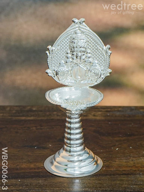 German Silver Diya With Kuthuvilakku Stand - Wbg0066 Balaji Diyas