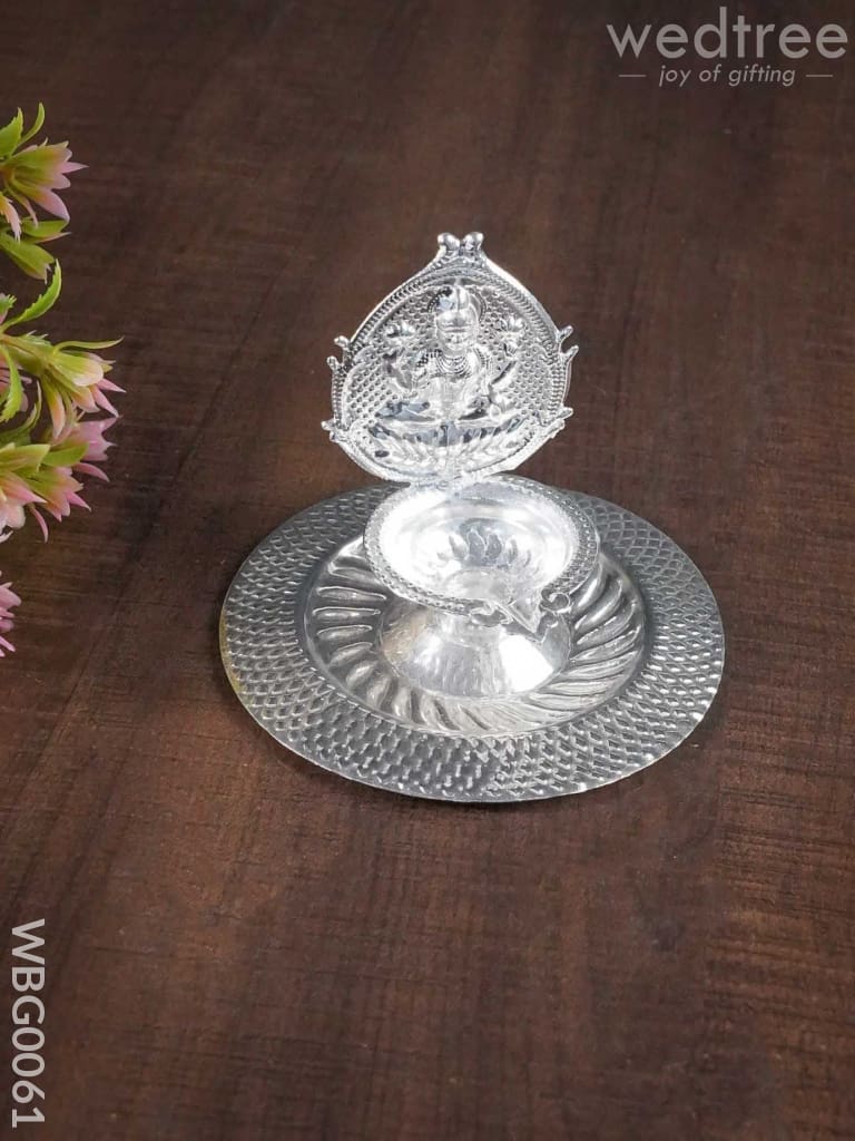 German Silver Kamakshi Diya On Plate - Wbg0061 Diyas