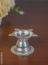 German Silver Kamal Diya With Stand (Set Of 2) - Wbg0095 Diyas