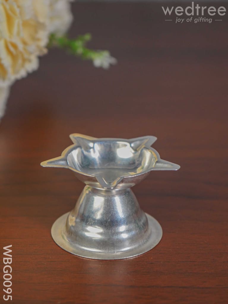 German Silver Kamal Diya With Stand (Set Of 2) - Wbg0095 Diyas