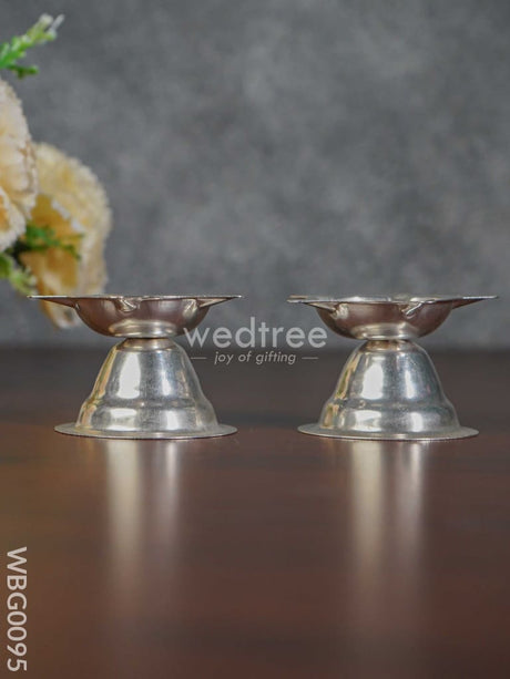 German Silver Kamal Diya With Stand (Set Of 2) - Wbg0095 Diyas