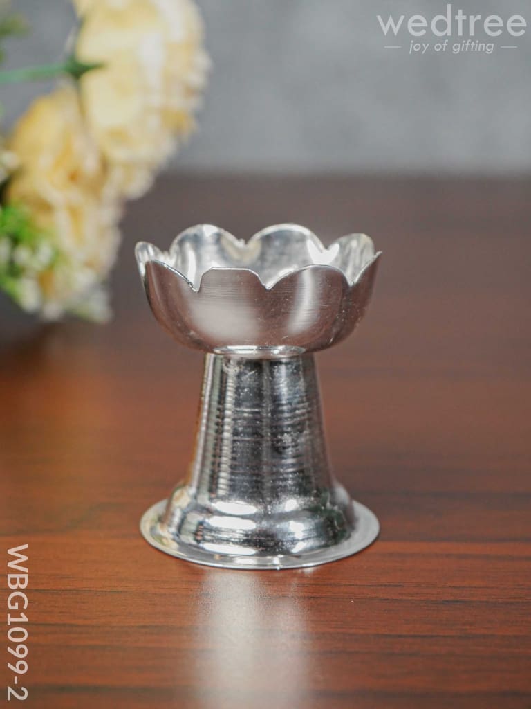 German Silver Lotus Shaped Diya With Stand - Wbg1099 Medium Diyas