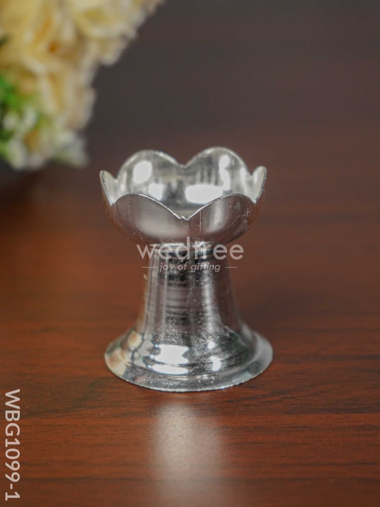 German Silver Lotus Shaped Diya With Stand - Wbg1099 Small Diyas