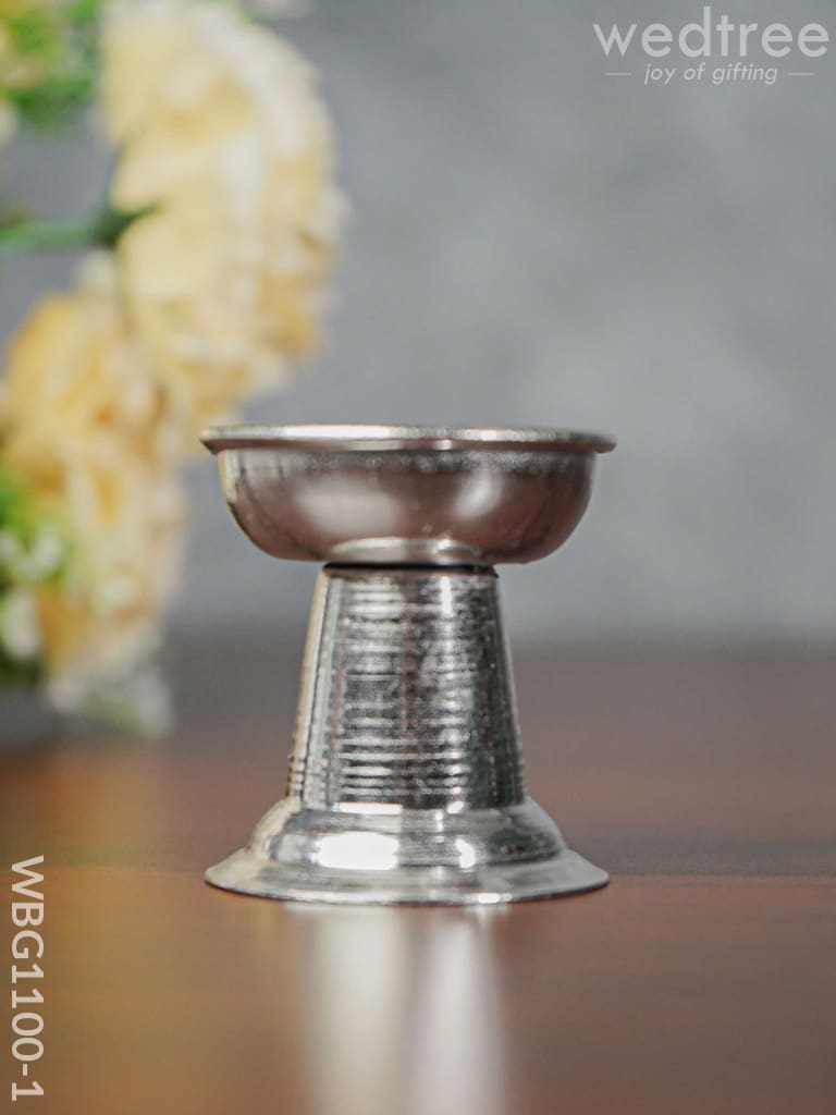 German Silver Round Diya - Wbg1100 Diyas