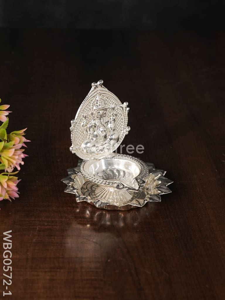 German Silver Sunflower Base Diya - Wbg0572 Diyas