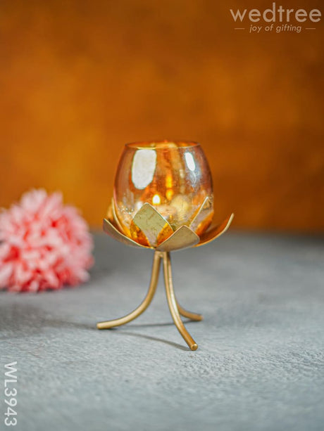 Glass Candle Holder On Lotus Stand - Wl3943 Candles & Votives