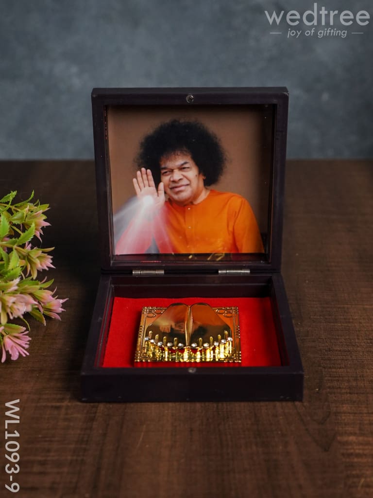 Gold Plated Prayer Box Small - Wl1093 Om Sai Ram Paduka