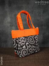 Hand Bag With Warli Print - W4041 Bags