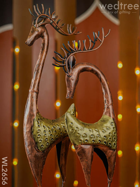 Hand Painted Deer - Set Of 2 Wl2656 Metal Decor Showpiece