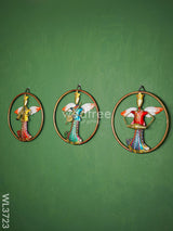 Handpainted Ring Musicians Wall Hanging Frame - Set Of 3 Wl3723 Metal Decor