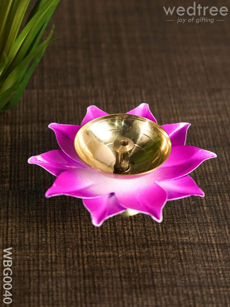 Handpainted Brass Flower Shaped Diya - Wbg0040 Diyas