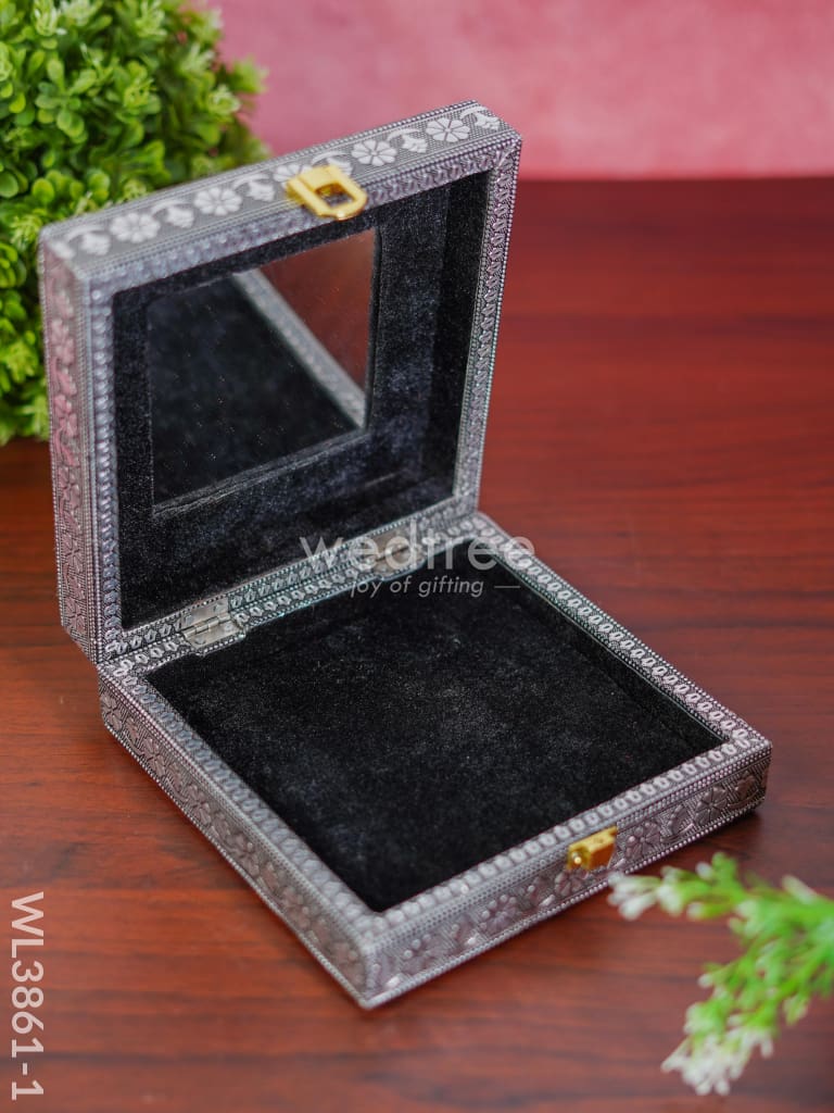 Jewel Box With Floral Design And Attached Mirror - Wl3861 Organizers